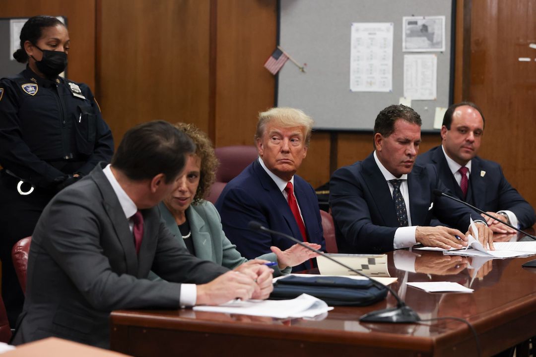 Trump Invites LSU Players Into Oval Office [VIDEO]